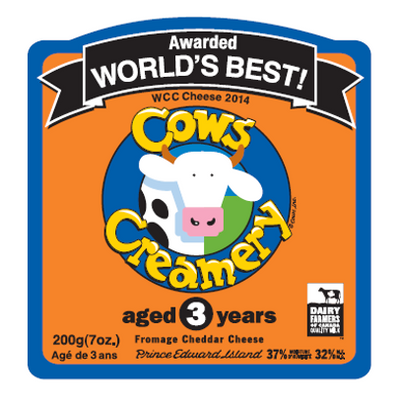 COWS 3 YEAR AGED CHEDDAR 1 kg